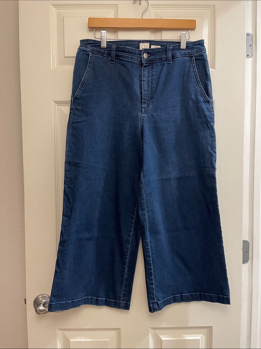 Wide Leg High-Rise Jeans in Dark Blue